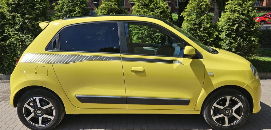 Renault Twingo cena 35000 przebieg: 32000, rok produkcji 2016 z Rybnik małe 232